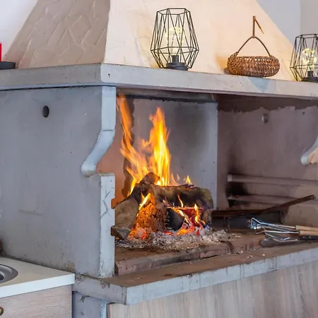 Andela 4 アパート *